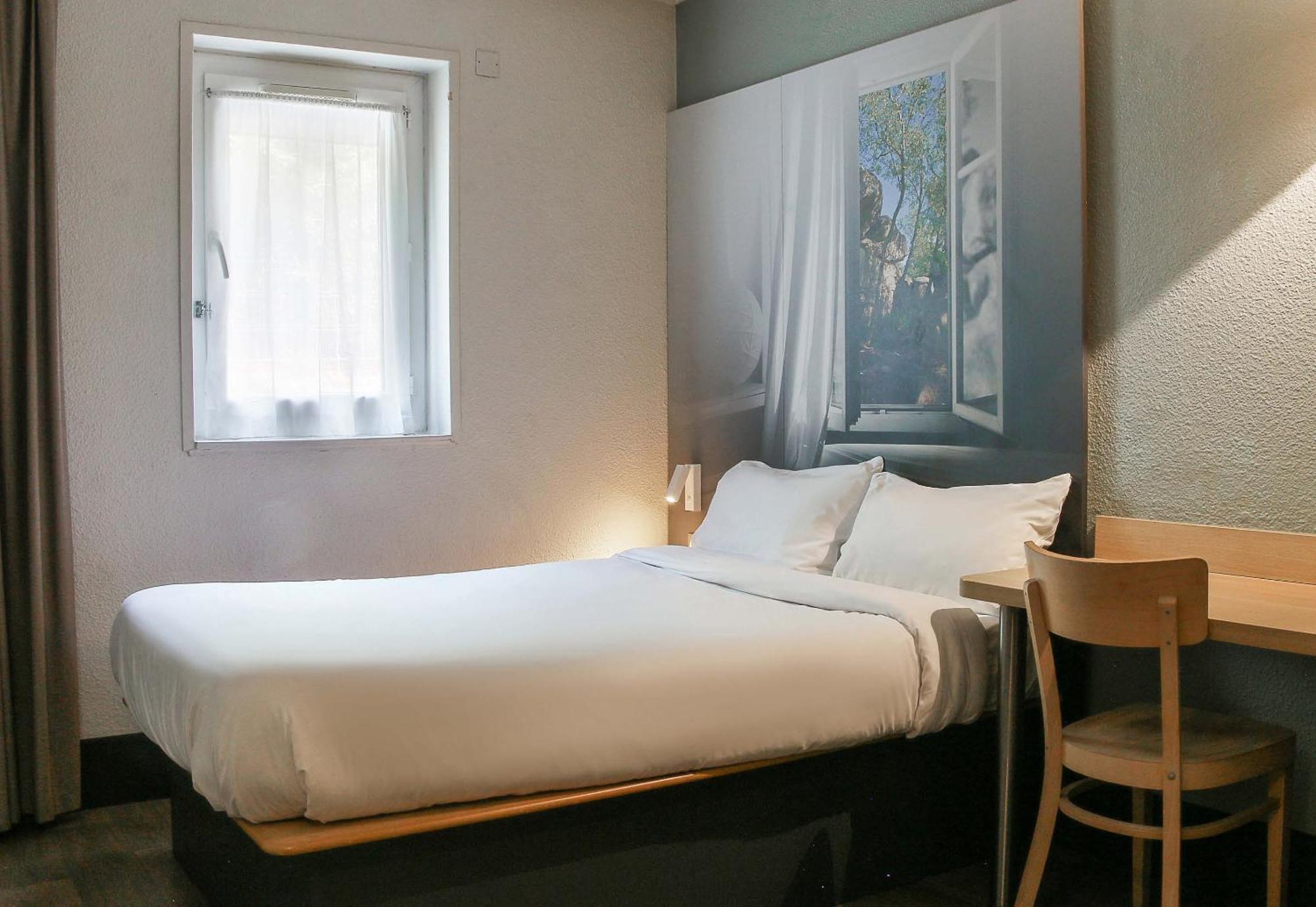บีแอนด์บี โฮเทล มาร์เซย เอสตาก Hotel มาร์กเซย ภายนอก รูปภาพ