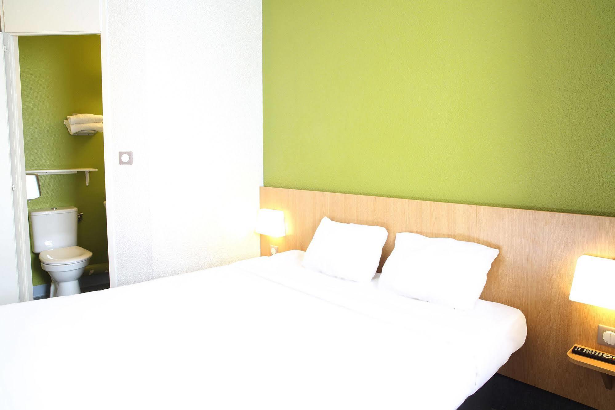 บีแอนด์บี โฮเทล มาร์เซย เอสตาก Hotel มาร์กเซย ภายนอก รูปภาพ