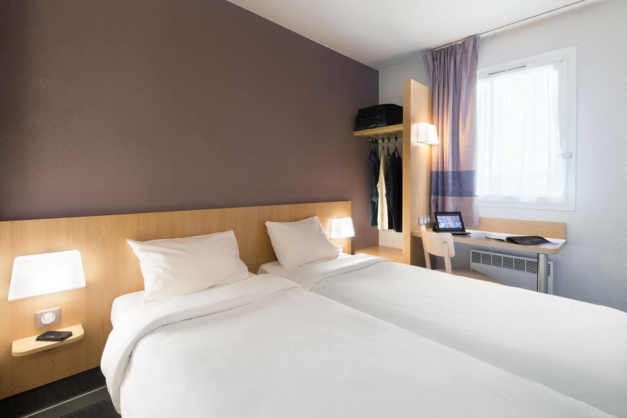 บีแอนด์บี โฮเทล มาร์เซย เอสตาก Hotel มาร์กเซย ภายนอก รูปภาพ